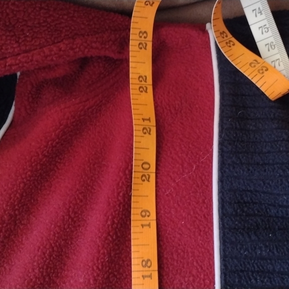 Canada Ribbed Fleece V-Neck Sweater - Unisex - Picture 9 of 13